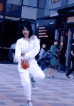 街拍网红吃瓜视频,揭秘街头美食瓜子的魅力瞬间