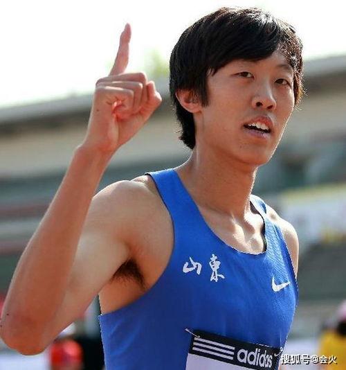 张国伟双人吃瓜视频,揭秘娱乐圈幕后趣闻